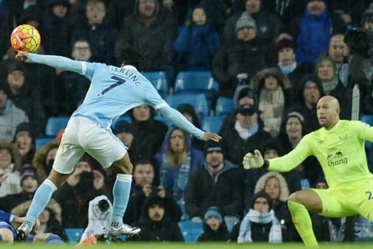 Manchester City Vs Napoli - Raheem Sterling Jadi Mimpi Buruk Napoli