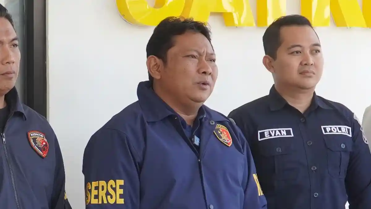 Warga Pamekasan Madura Menolak dan Membongkar Bangunan Minimarket, Polisi Gelar Penyelidikan di TKP