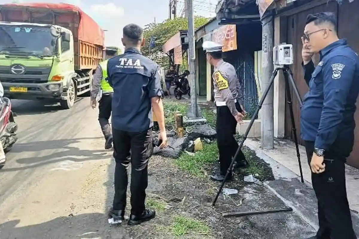 Kecelakaan Karambol Tewaskan 1 Orang di Karanganyar, Polisi Terjunkan Tim TAA