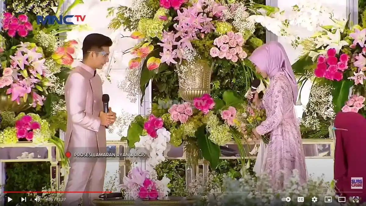 Lamaran Ria Ricis dan Teuku Ryan Penuh Haru, Oki Setiana dan Shindy Ikut Nangis Ingat Mendiang Ayah