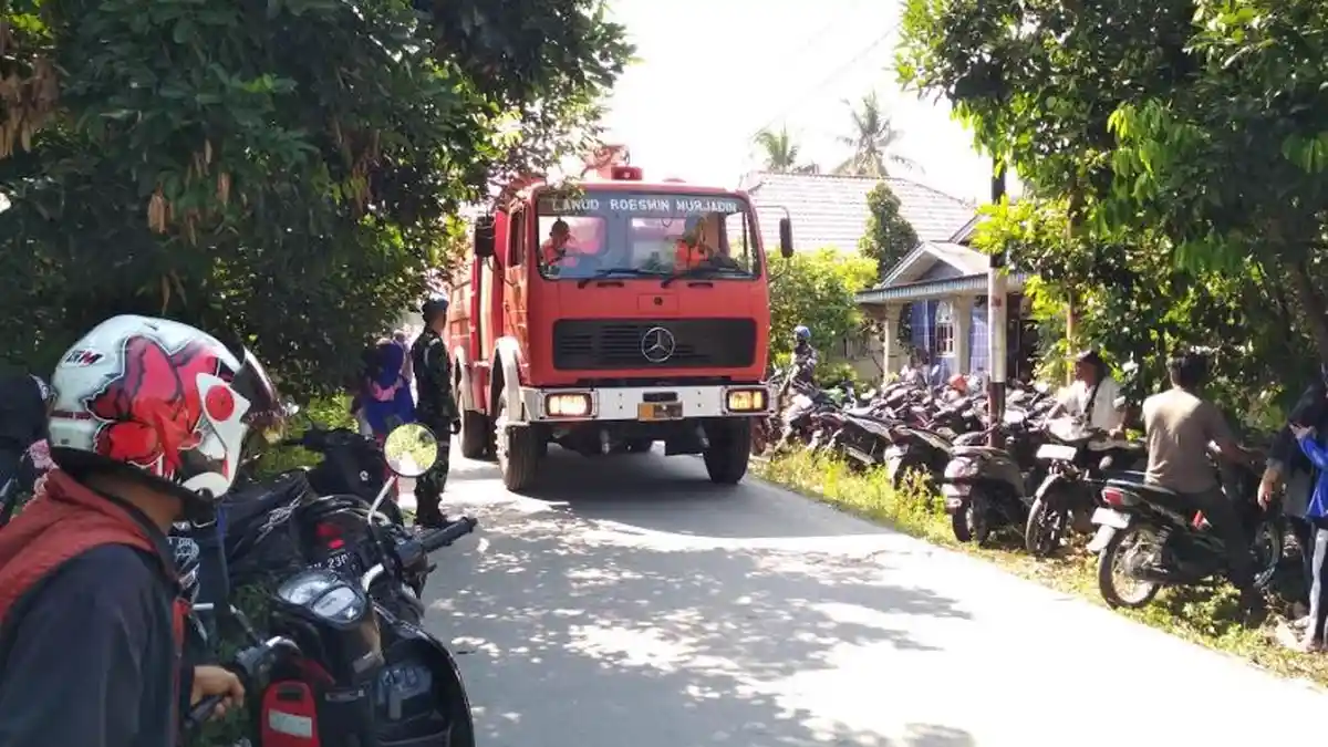 Warga Sekitar Sempat Panik Dengar Dentuman Keras Pesawat Jatuh di Kubang Raya