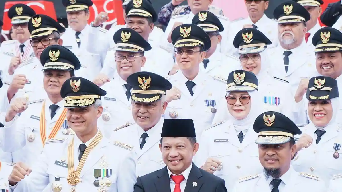 Bupati Minahasa Royke Roring Hadiri Peringatan Hari Otonomi Daerah di ...