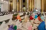 Jadwal Buka Puasa Surabaya Hari Ini 4 Maret 2026 dan Jadwal Ngaji Ngabuburit di Masjid Al Akbar
