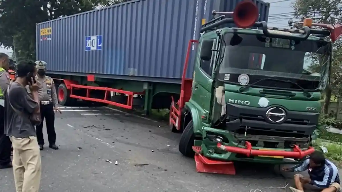 Kecelakaan Karambol Libatkan 5 Kendaraaan di Bergas Ungaran , Lalu Lintas Padat Merayap