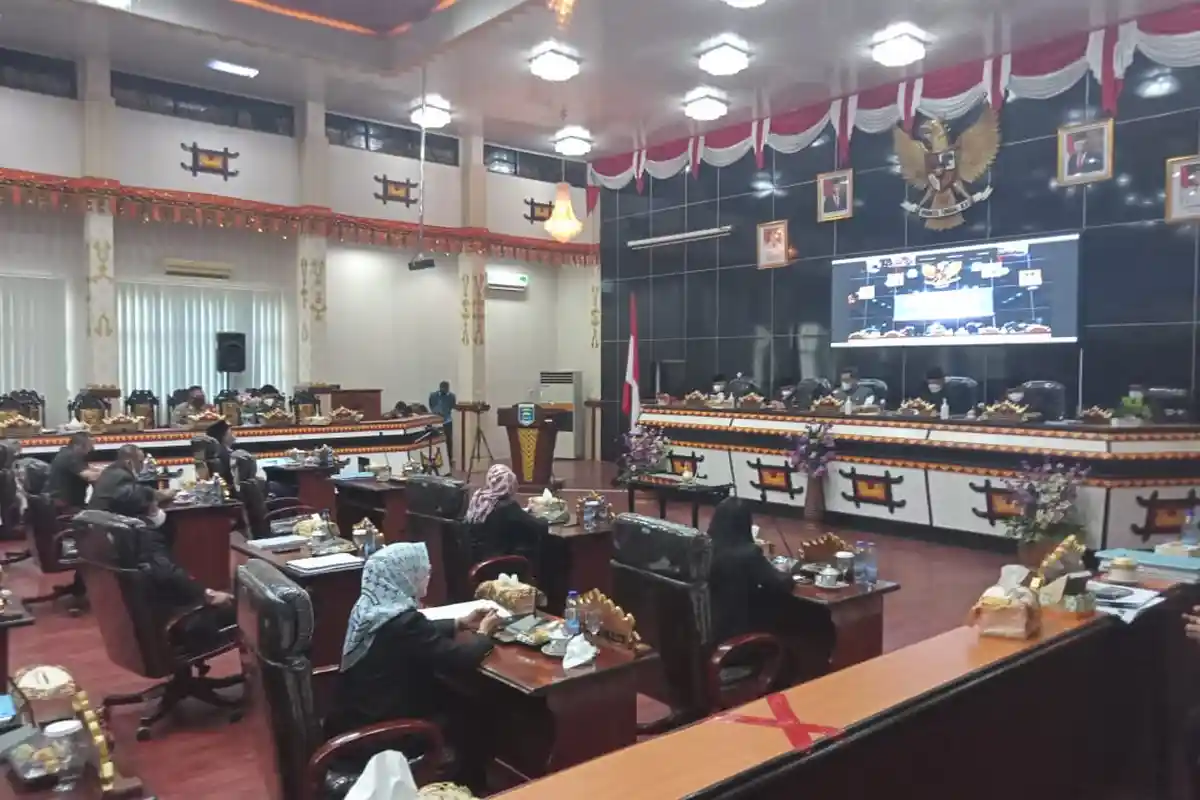 DPRD Kota Metro Lampung Mengesahkan Raperda Retribusi Bangunan Gedung