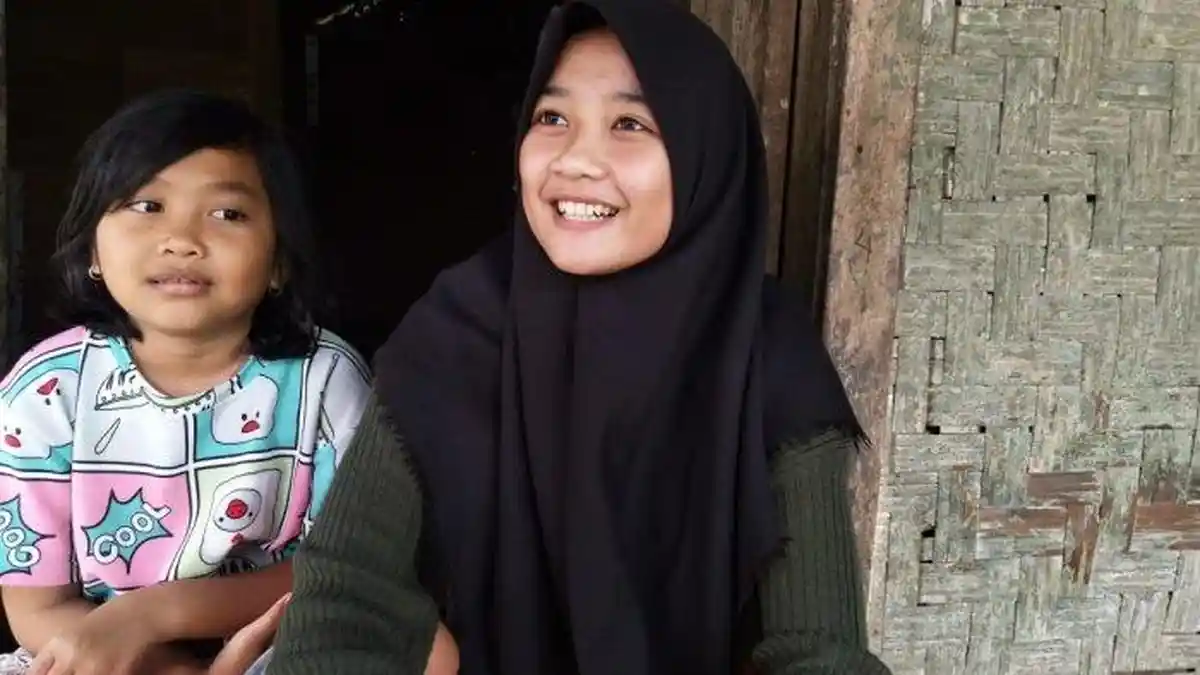 KISAH Pilu Siswi SMK Hidup Sebatang Kara di Gubuk Bambu, Sudah 5 Kali Diajukan Tak Digubris Pemda