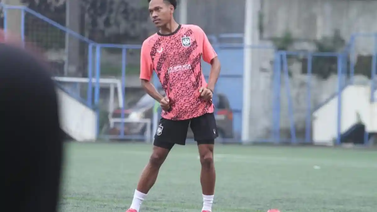 PSIS Semarang Resmi Datangkan Pemain dari Bumi Cendrawasih Papua, Giovani Numberi