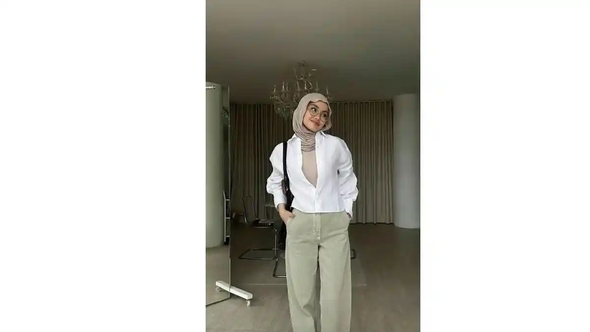 Tampil Modis di Kampus: 4 Jenis Hijab Pashmina yang Wajib Kamu Coba