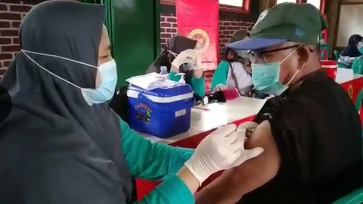 Gencarkan Vaksinasi, Binda Jabar Sasar Warga di Wilayah Pelosok
