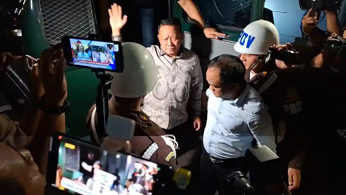 Pengamat Bicara Menjaga Nalar Publik dalam ‘Perang’ Narasi Kasus Febrie Ardiansyah di Medsos - Tribunnews.com