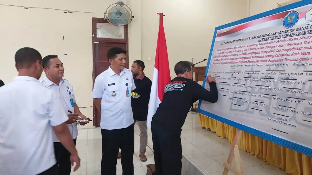 BNN dan Para Keuchik di Sawang Aceh Utara Deklarasi Tolak Tanaman Ganja 
