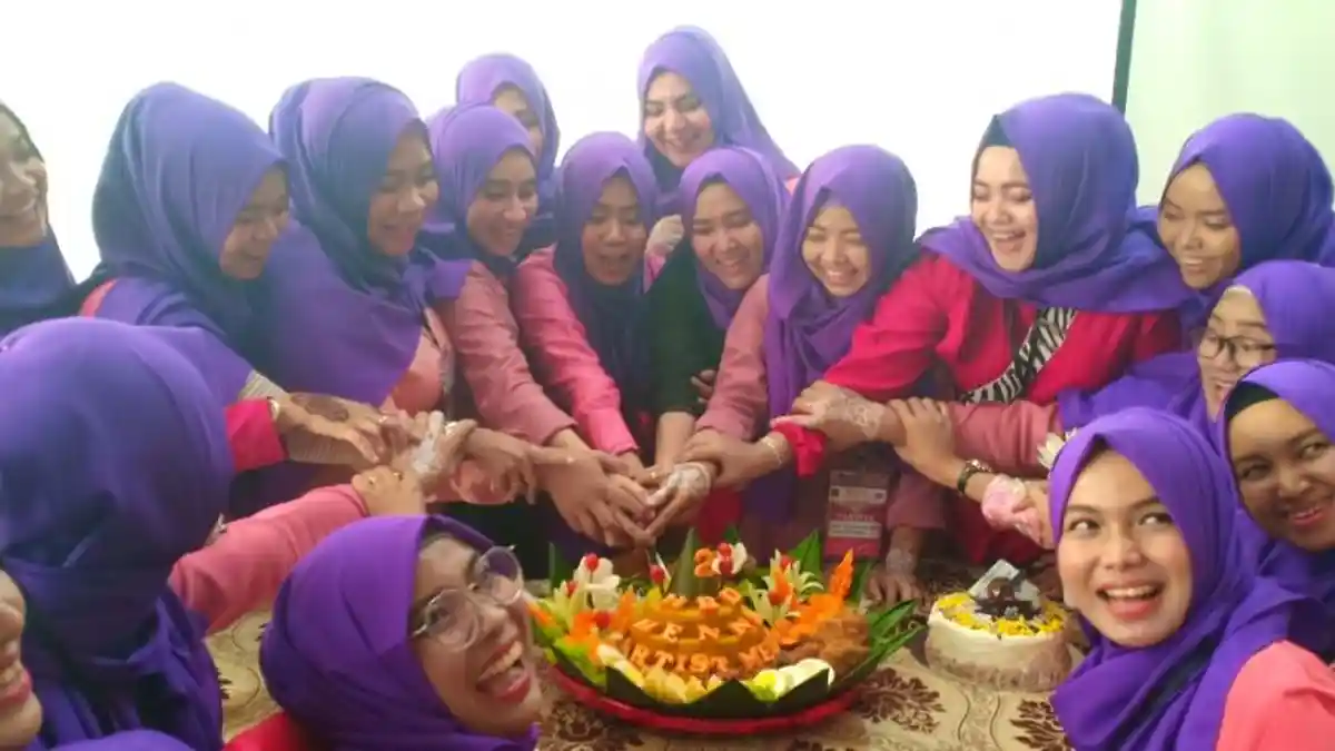 Bertemu di Dunia Maya, Henna Artist Medan Kini Menuai Sukses di Dunia Nyata