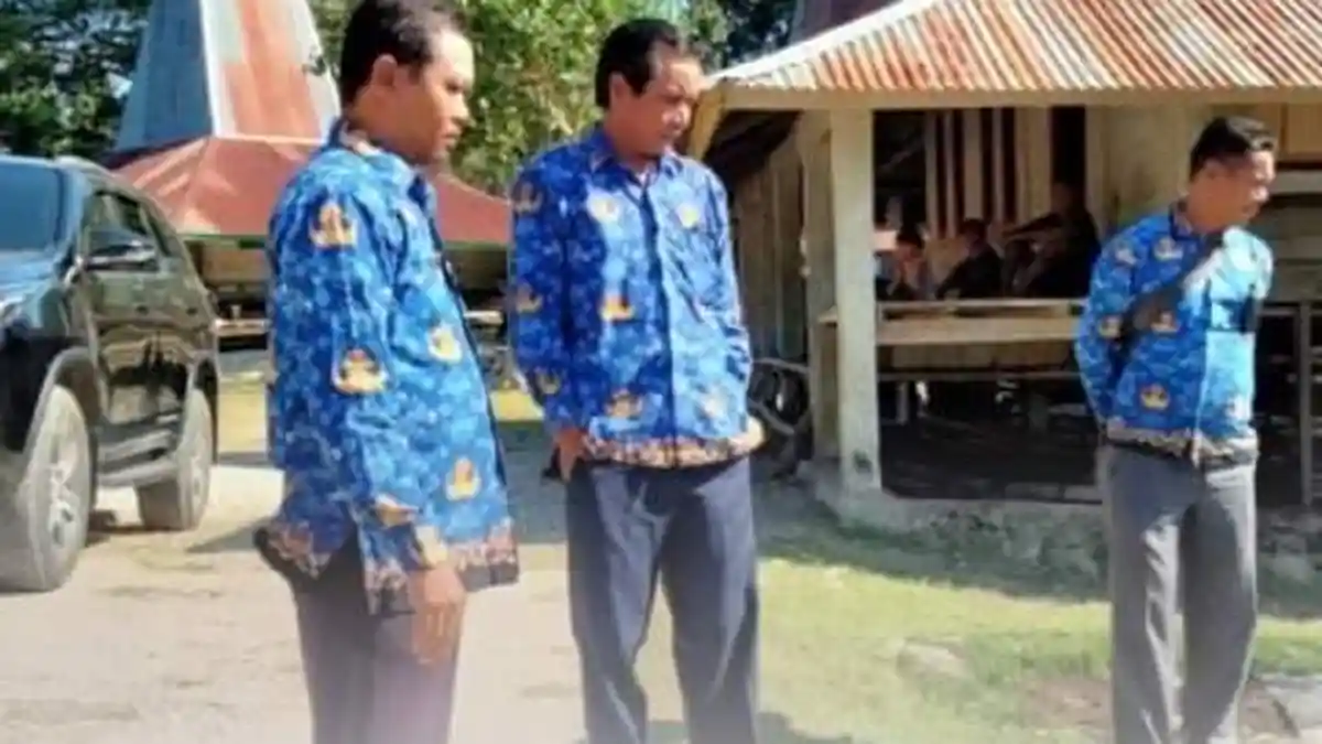 Tinjau SPAM di Kampung Pangadu, Wabup John Lado Minta Segera Perbaiki Pompa Rusak
