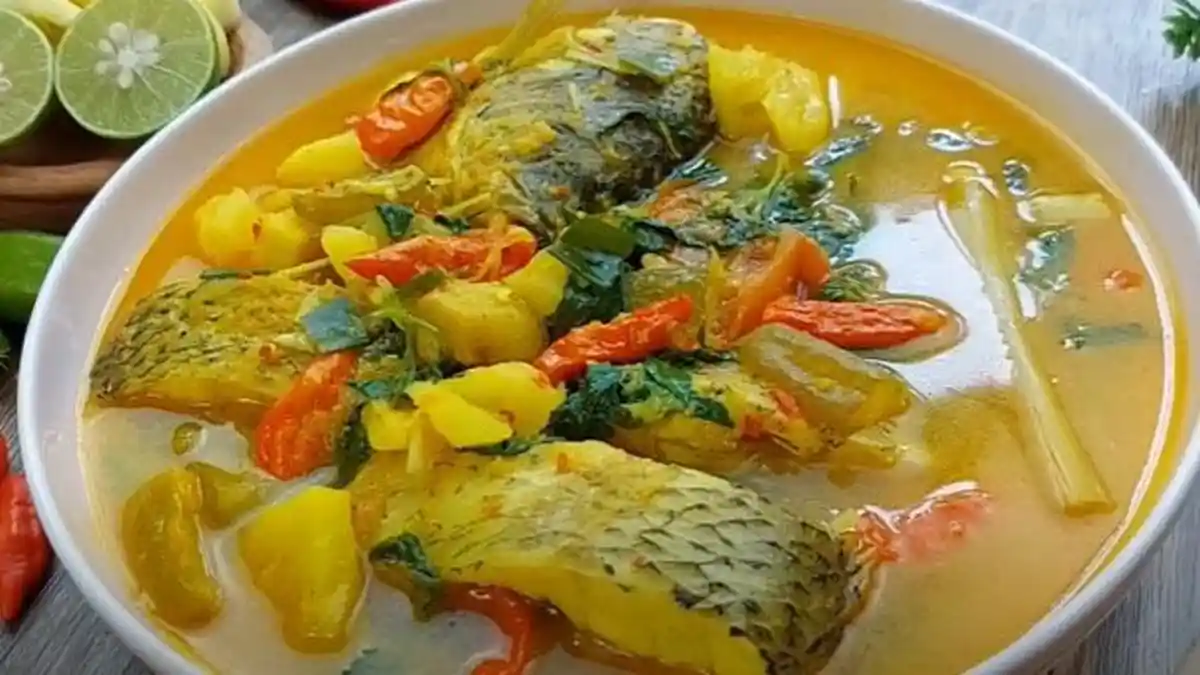 Resep Menu Buka Puasa: Pindang Bumbu Kuning Ikan Gurame 