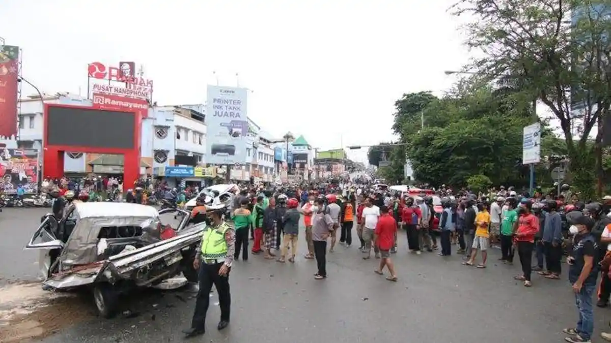 Seorang Bocah Selamat Dari Kecelakaan Maut di Balikpapan, Kondisinya Diungkap Keluarga