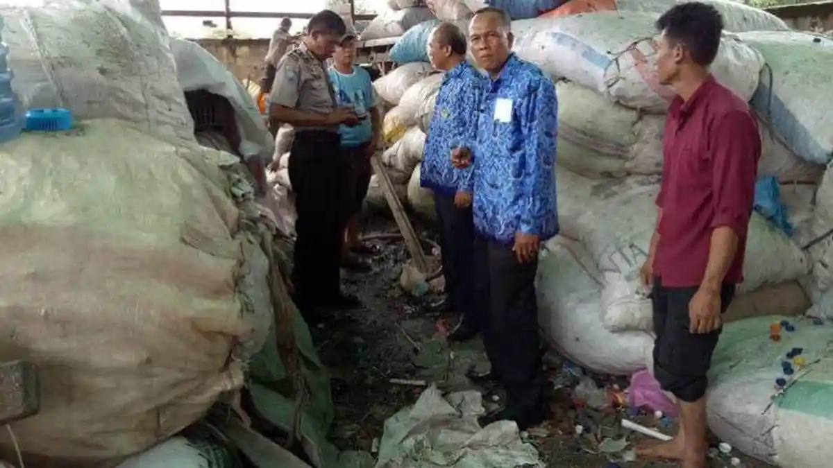 Pekerja Tewas Tergiling Mesin Daur Ulang Plastik, Baru Diketahui saat Mesin Macet dan Terlihat Kaki