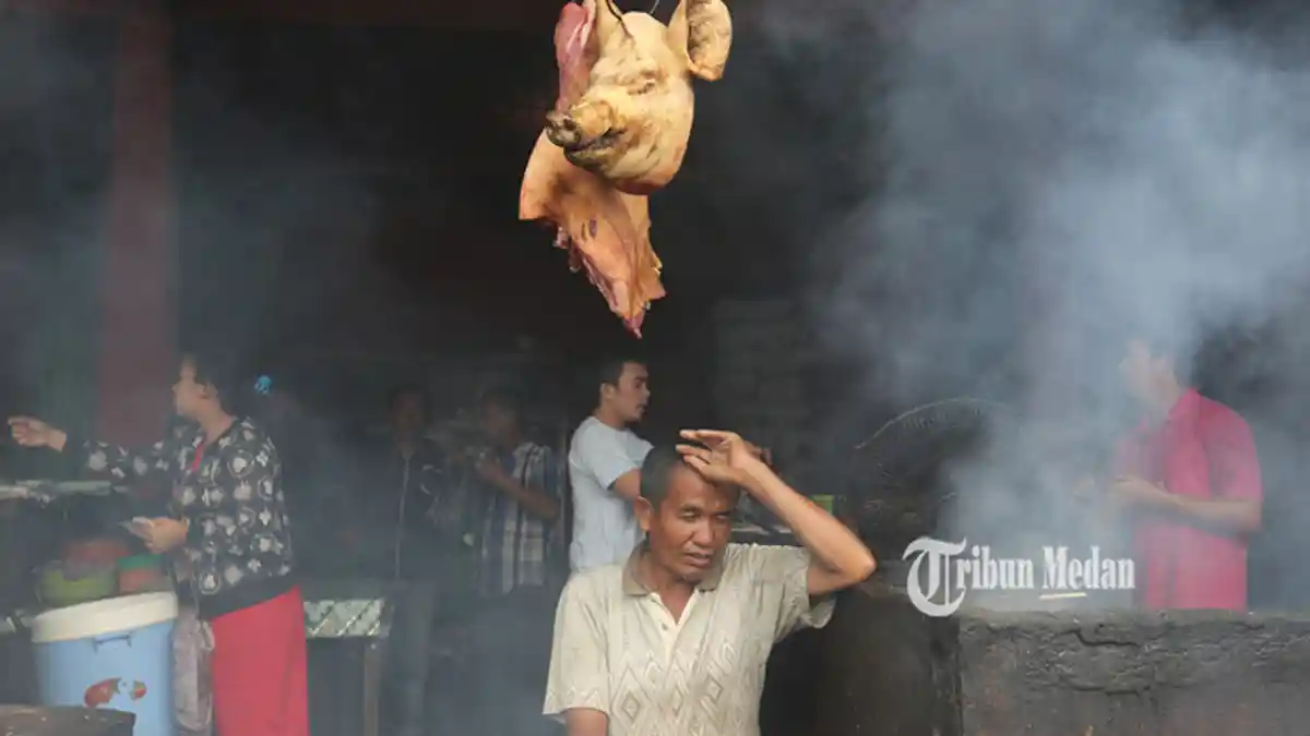 Harga Daging Babi Melambung, Pedagang Alami Penurunan Omzet