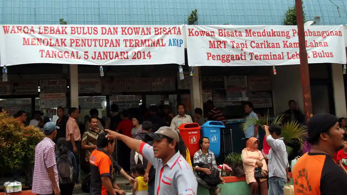 Jokowi: Ada Provokator dalam  Demo di Terminal Lebak Bulus