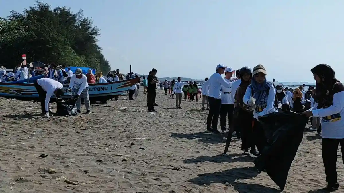 Produksi Sampah Hampir 1.000 Ton Per Hari, Cilacap Perkuat Gerakan Peduli Lingkungan - Tribunjateng.com