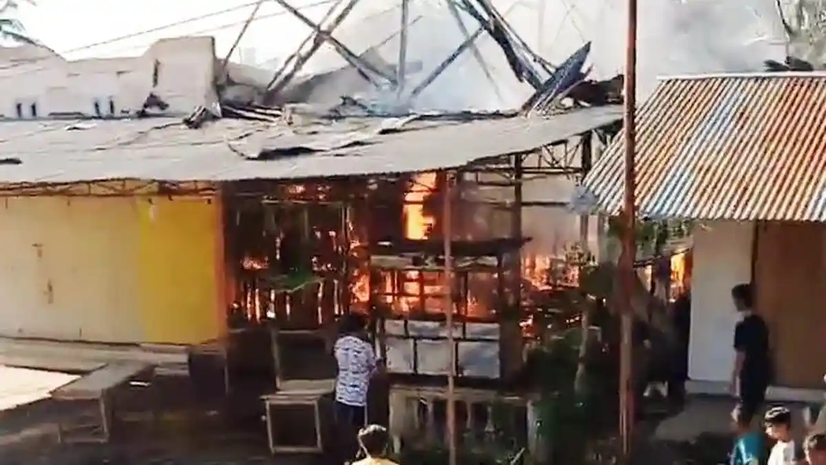 Kebakaran Rumah di Tenga Minsel, Kapolsek: Penyebab Belum Diketahui