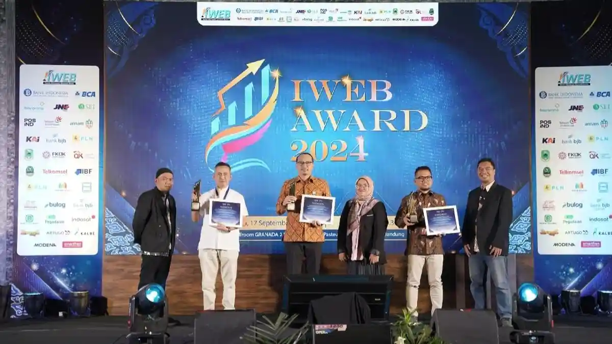 bank bjb Raih Penghargaan Pengembangan UMKM Terbaik Dari IWEB
