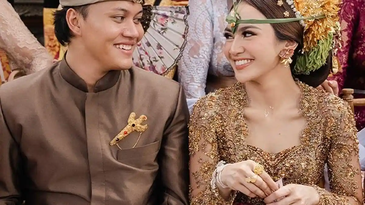 4  Contoh Pidato dalam Bahasa Bali yang Singkat, Padat dan Jelas, Lengkap Kalimat Pembuka