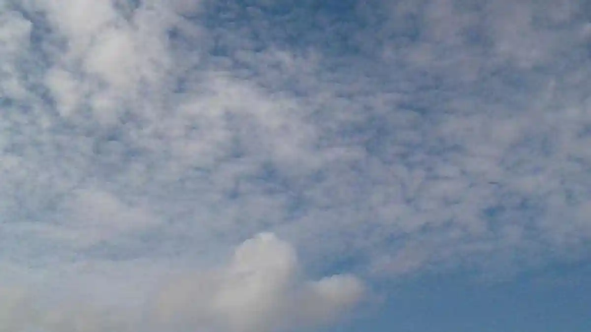 Arti Mimpi Awan di Langit yang Tinggi, Pertanda Memperoleh Keberuntungan, Simak Ini Tafsirnya