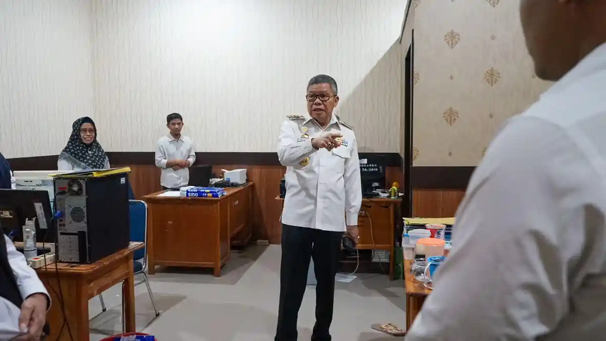 Taufan Pawe Pantau Kehadiran ASN Pemkot Parepare Pasca Libur Lebaran Idulfitri