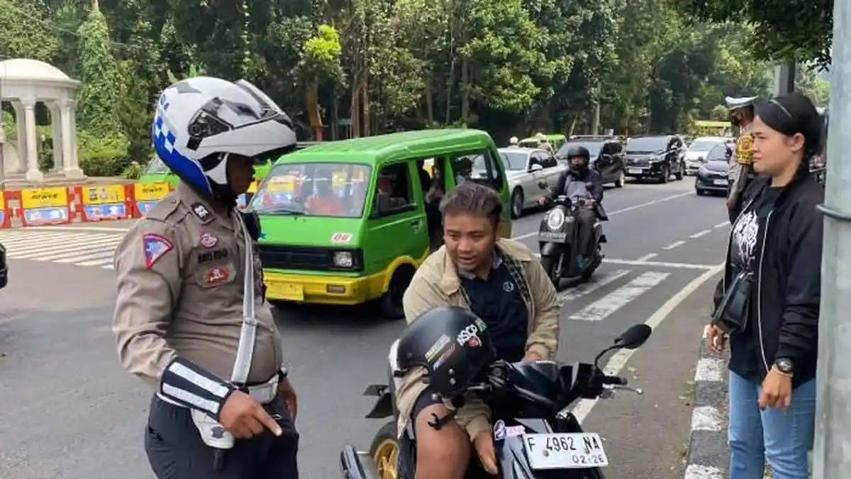 Waspada, Pelat Nomor yang Dimodifikasi Jadi Target Operasi Patuh 2026 yang Dimulai 8 Juni