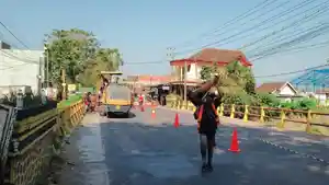 perbaikan-jembatan-Warutunggal-Mojosari-Mojokerto.jpg