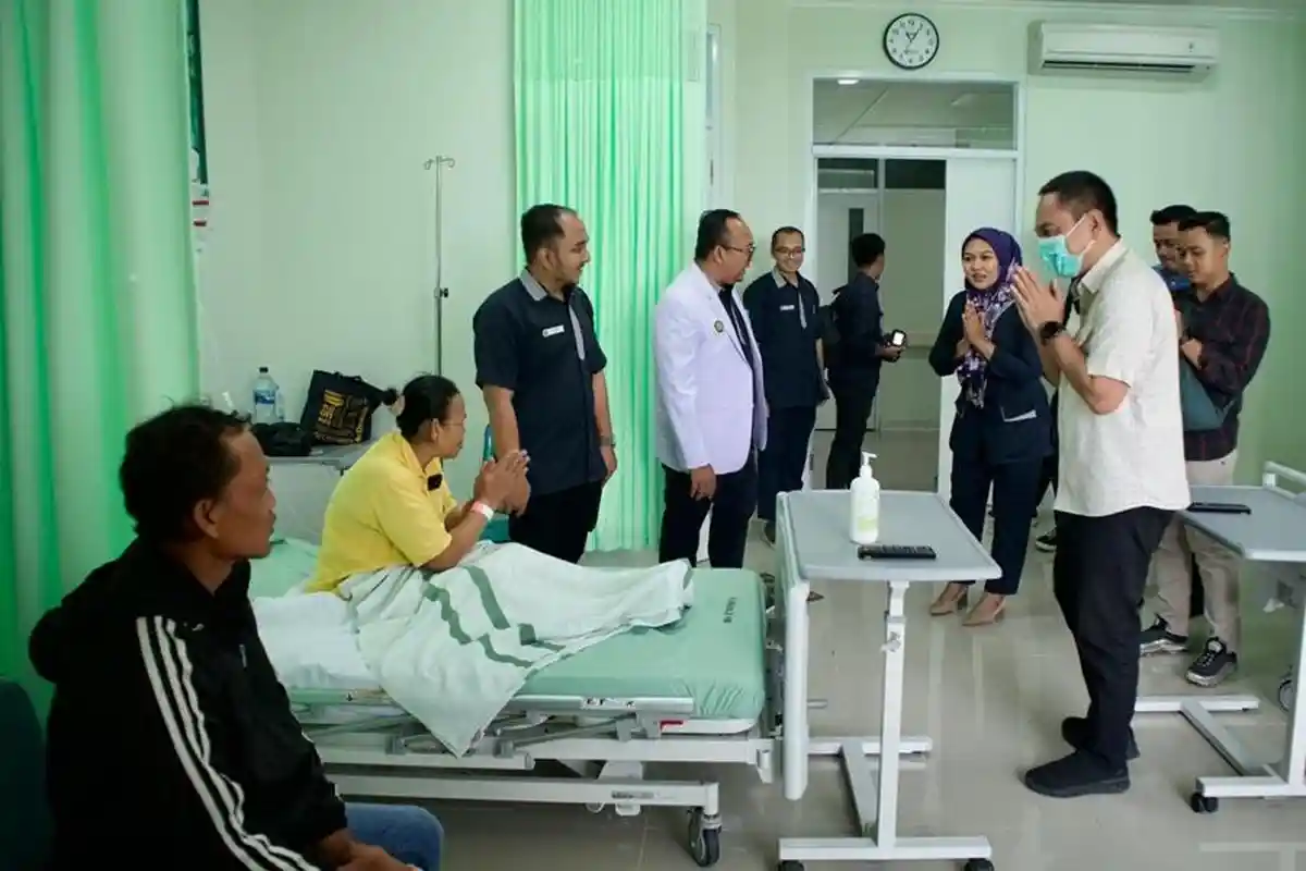 Bertemu Direktur RS Unimus Semarang saat Jenguk Kerabat, Yoyok Berdialog Soal Pelayanan Kesehatan