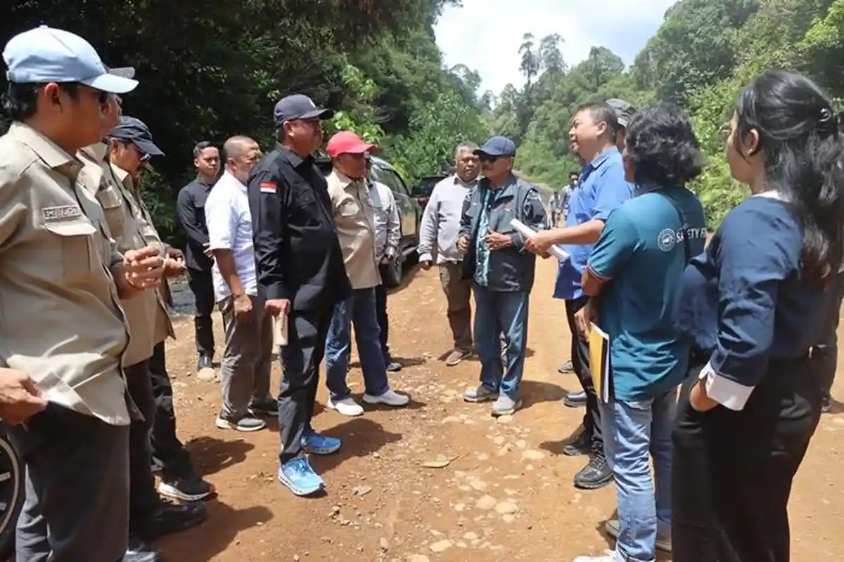 Percepatan Konektivitas Wilayah, DPRD Kaltim Tinjau Progres Pembangunan Jalan Tering–Ujoh Bilang