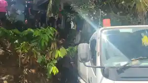 Polisi-padamkan-apdi-pintu-pohan.jpg