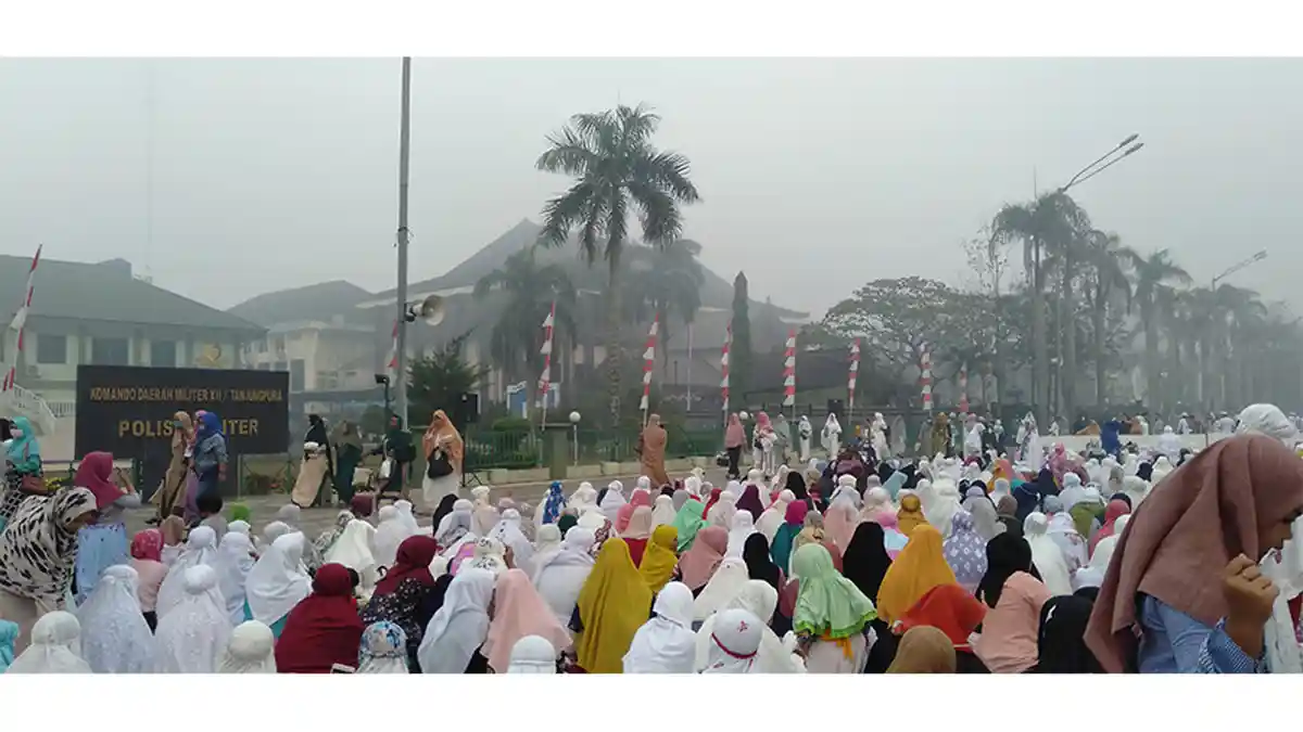 Pemkot Serahkan 30 Ekor Sapi dan 3 Ekor Kambing ke Masjid dan Pesantren di Pontianak