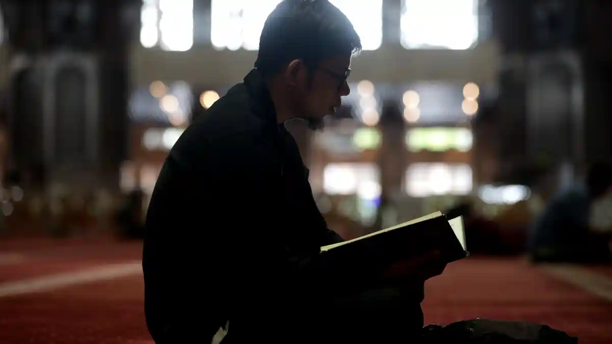 Jadwal Buka Puasa Ramadan 1447 H Kota Manado Hari Ini Senin, 23 Februari 2026