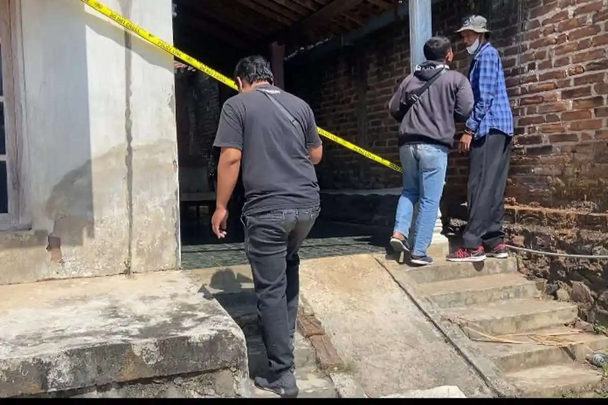 Penemuan Bercak Darah di Rumah Kontrakan Semanding Ponorogo: Pelaku Pembunuhan Diduga Profesional