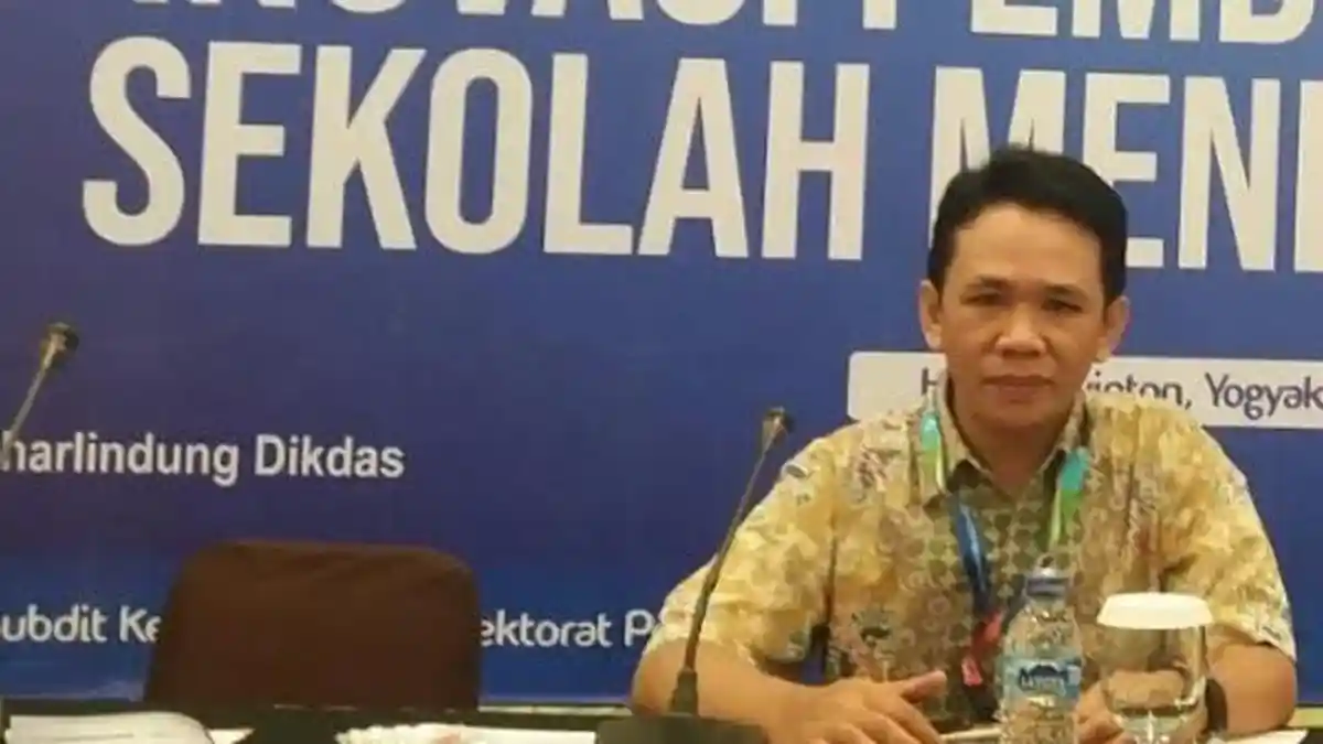 Ketika Guru Berprestasi Asal Pinrang Ini Dihadapkan 2 Pilihan, Jadi PNS atau Kuliah ke Luar Negeri?