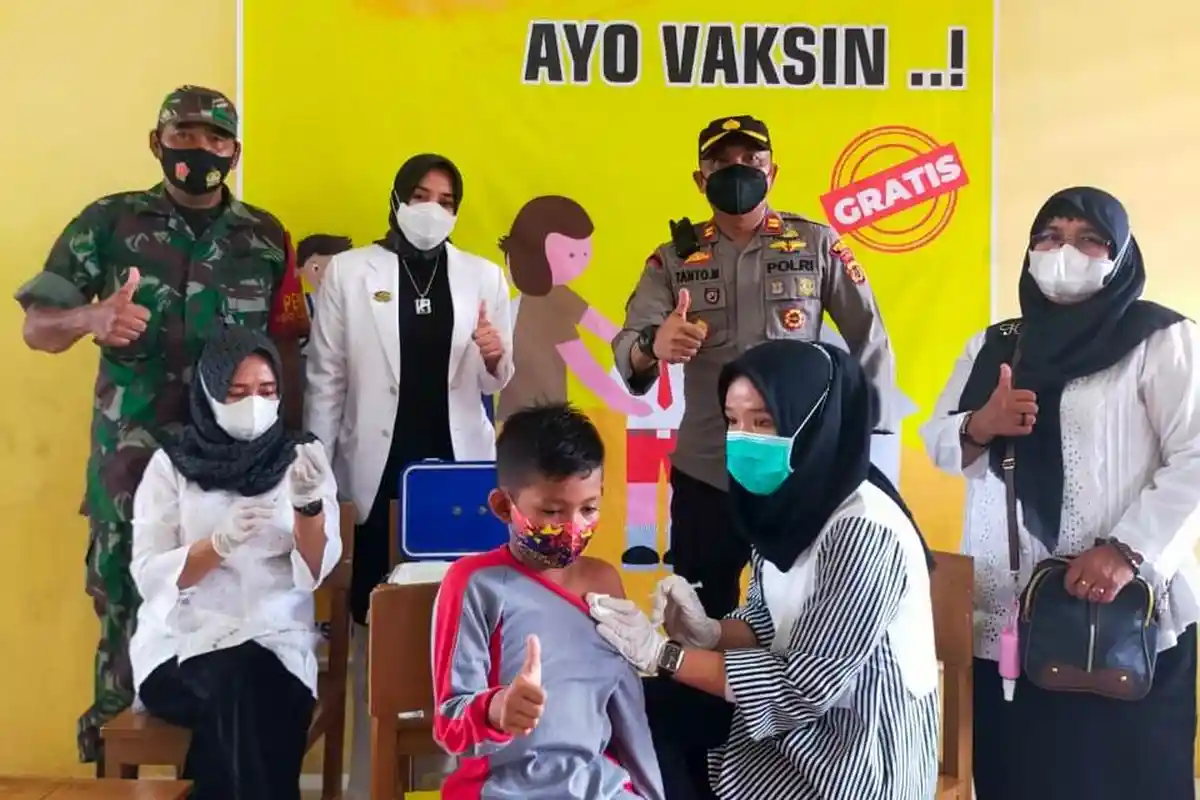 Anak-anak di Tebo Suntik Vaksin, Pihak Puskesmas Akui Terkendala
