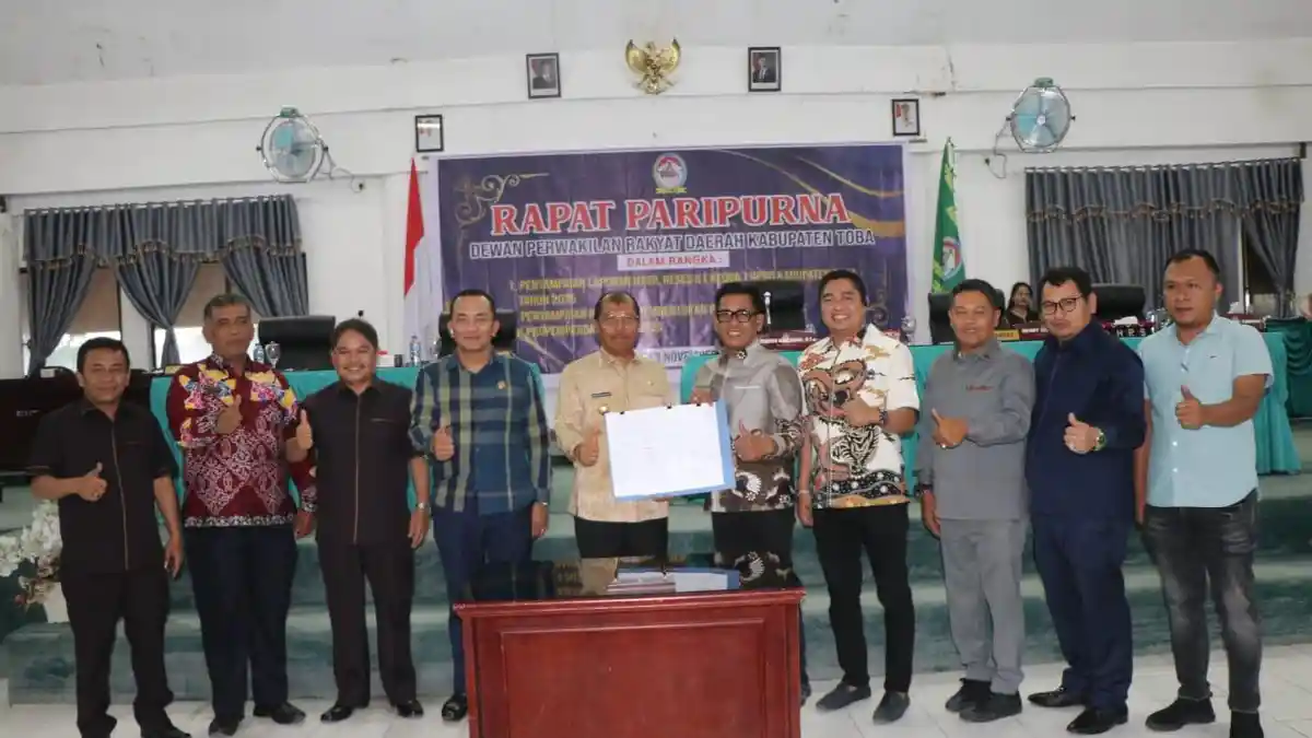 Sinergi Eksekutif dan Legislatif, 17 Ranperda Disepakati Masuk Program Pembentukan Perda Toba 2026