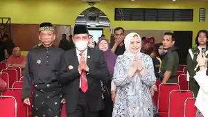 Edy-Rahmayadi-Hadiri-Sidang-Senat-Terbuka-UISU.jpg