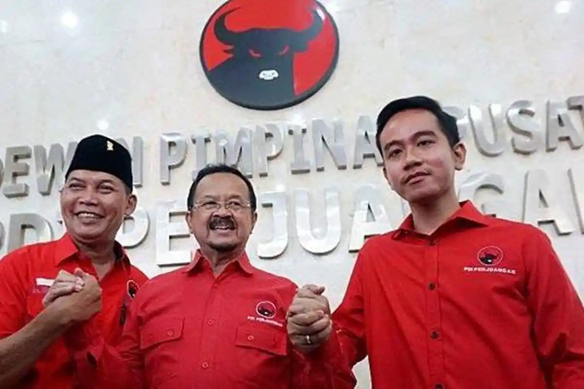 Presiden Jokowi Dinilai Salahgunakan Fasilitas Negara Untuk Bahas Pencalonan Anaknya Jadi Walikota