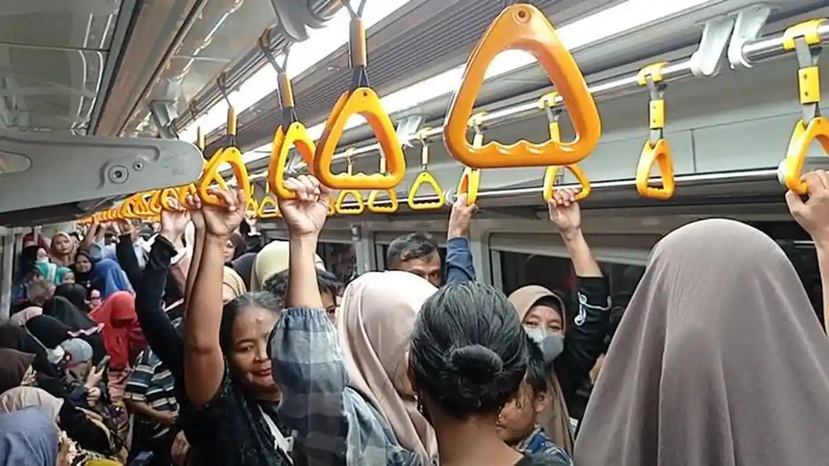 LRT Sumsel Angkut 58.106 Penumpang Selama Libur HUT Ke-80  Kemerdekaan RI