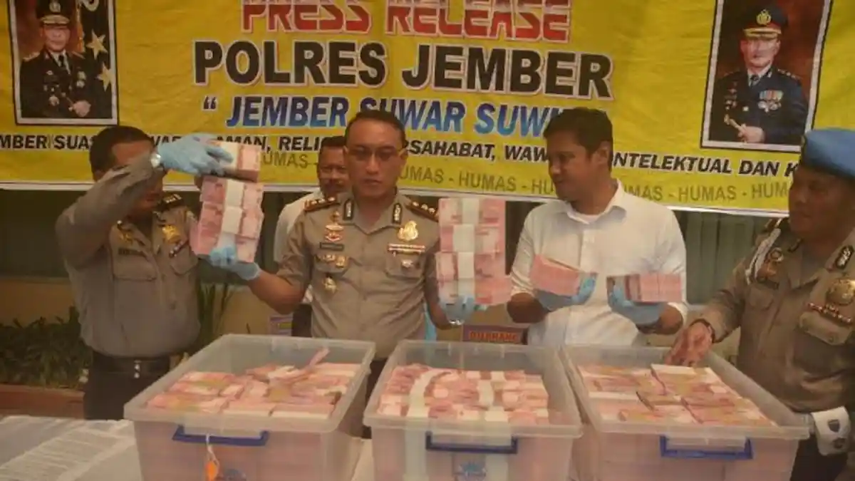 Dipecat dari Anggota Polisi, Agus Sugiyoto Jadi Bos Uang Palsu