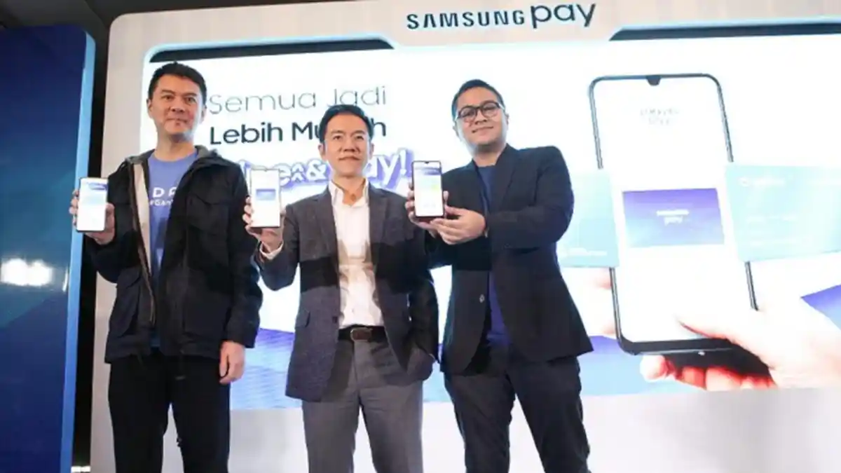 Tinggal Swipe Up & Pay, Transaksi DANA dan GoPay pun jadi Lebih Mudah di Samsung Pay