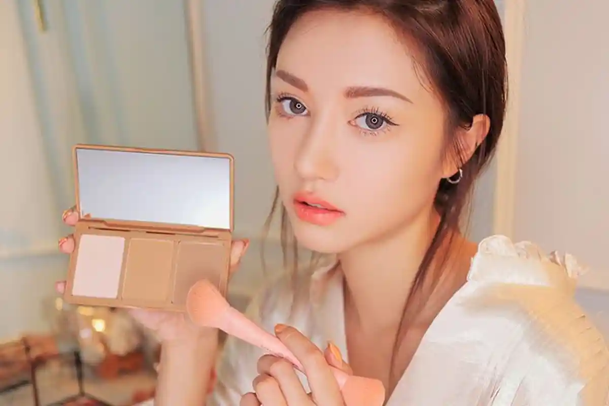 Rekomendasi Face Palette Multifungsi untuk Pemula, Cocok Disemua Warna Kulit, Harga dibawah 120 Ribu