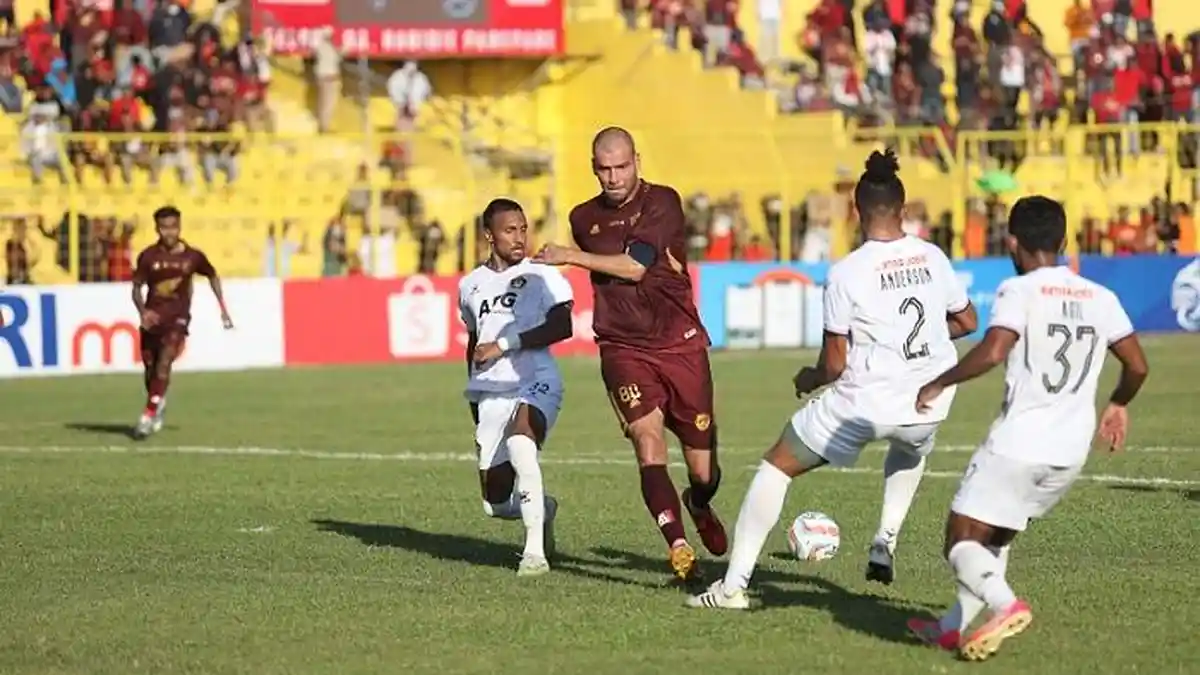 Terungkap Alasan Pelatih PSM Makassar Cadangkan Wiljan Pluim Saat Hadapi Yangon United