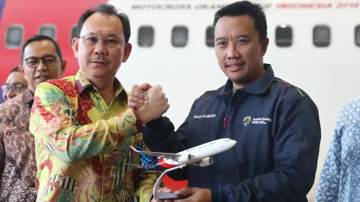 Stiker MXGP Dipasang di Pesawat, Menpora: Saya Bangga