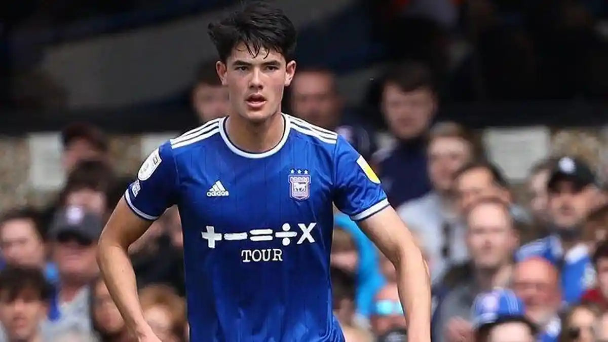 Kabar Terbaru Elkan Baggott Sepakat Perpanjang Kontrak Bersama Ipswich Town  hingga 2028