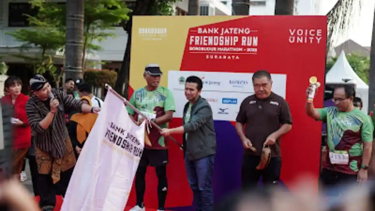 Friendship Run di Surabaya Meriah, Emil Dardak: Beri Dampak Positif bagi Perekonomian Jatim