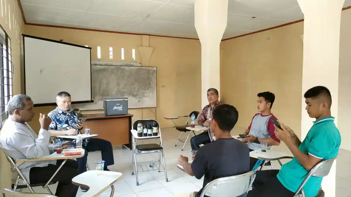 Perusahaan Korsel Bekali Mahasiswa Unida Olah Daun Pepaya, Kelor, Mengkudu Jadi Minuman Fermentasi